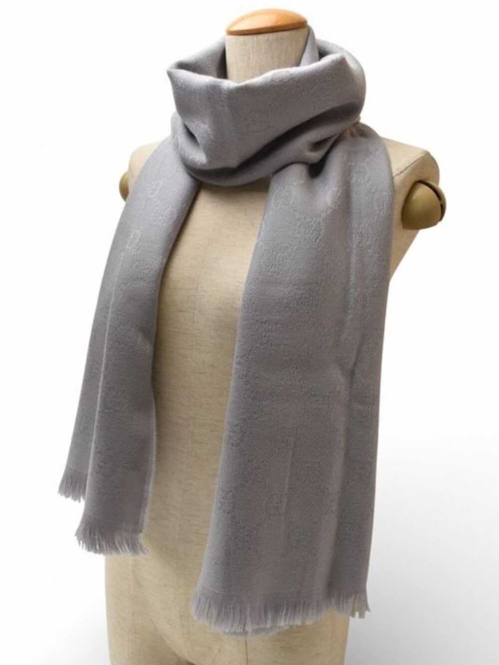 Gucci Scarf Winter 100% Wool GG Pattern Light Silver - Picture 6 of 6